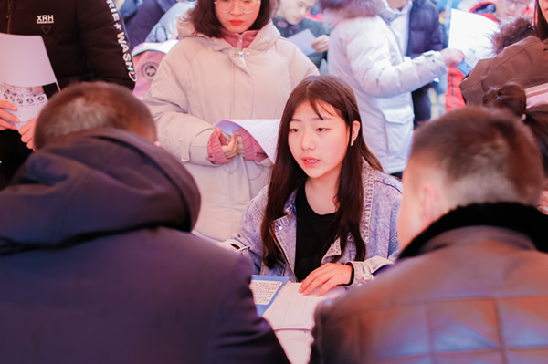 在南京新华学习毕业后好找工作吗？
