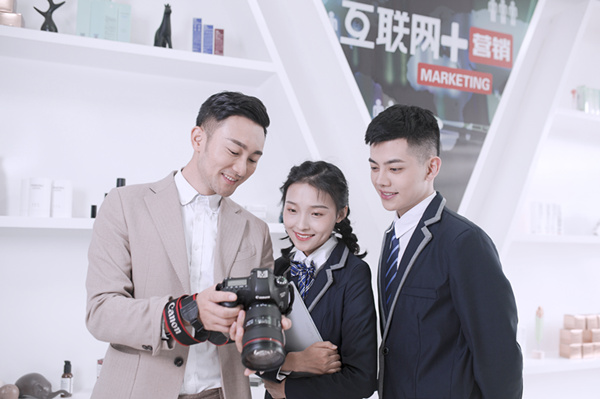 学5G新媒体运营专业，为什么要来南京新华？