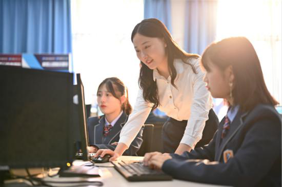 聚焦两会|新华互联网科技正推动更加公平更高质量的教育