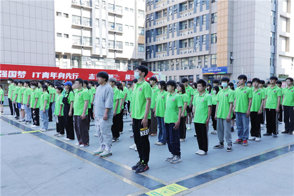 技能让生活更美好｜“新职教 新未来”南京新华开启职教周活动