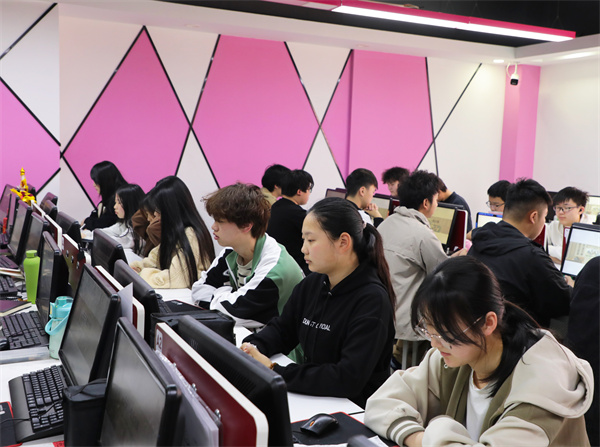 南京新华电脑专修学校CAD阶段课