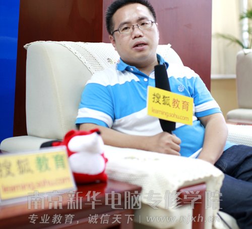 新华教育集团常务总张总接受搜狐教育《教育名企66强》专访