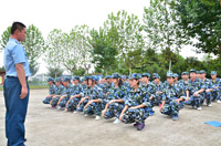 磨练意志 洗礼青春