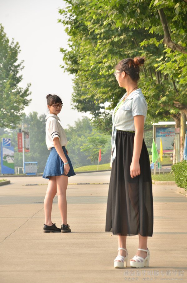 磬»