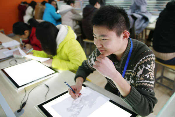 �Ͼ��»�ѧ�����ڽ��ж�����Ϸ���