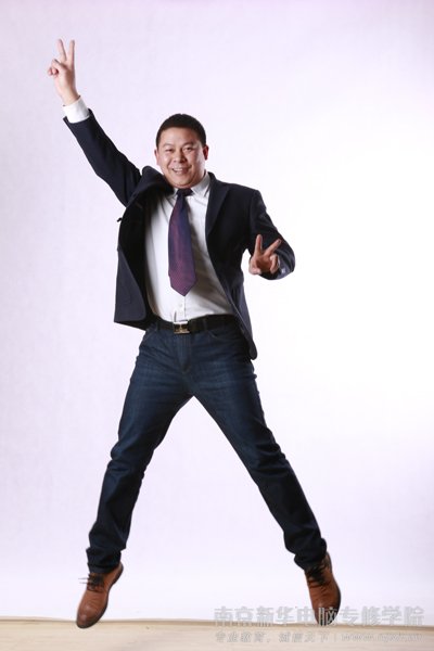 其实,他是这样的......