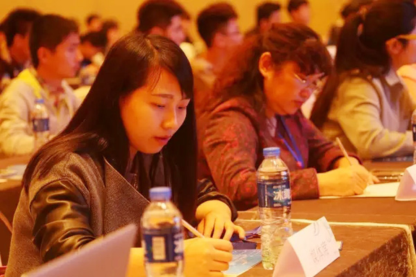 �Ͼ��»�����ר��ѧԺ�