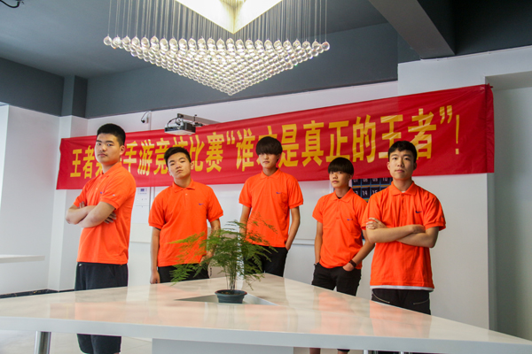 ������ҫ