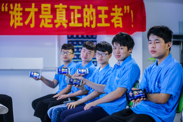 ������ҫ