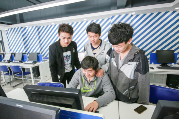 南京新华电脑专修学院