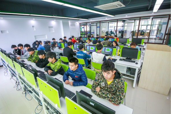 南京新华电脑专修学院