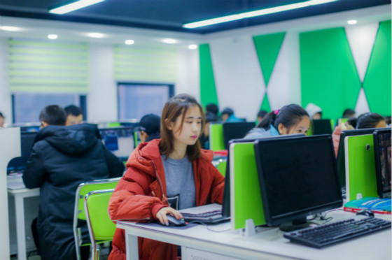 南京新华电脑专修学院