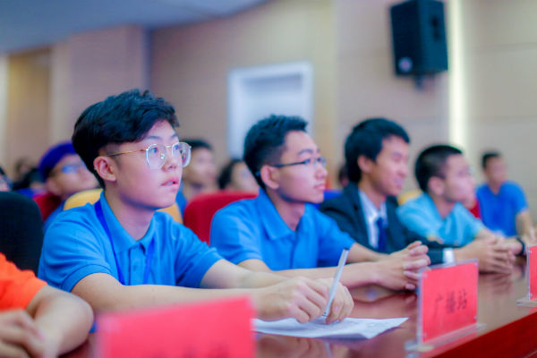 多彩社团,让校园生活大放异彩