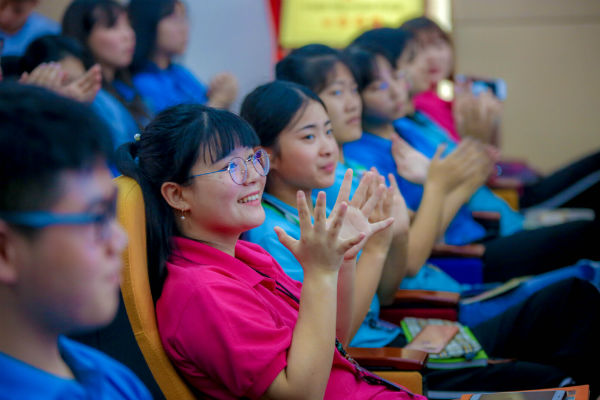 多彩社团,让校园生活大放异彩