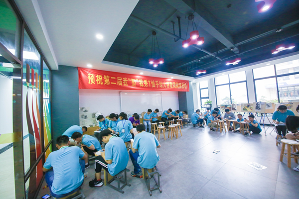 南京新华第一届我“型”我秀T恤文化节暨“团扇会·绘青春”手绘大赛火热开启