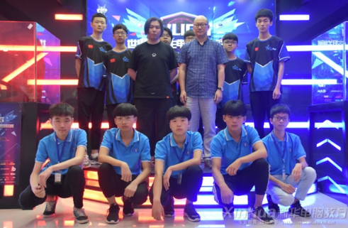 �Ͼ��»�����ר��ѧԺ