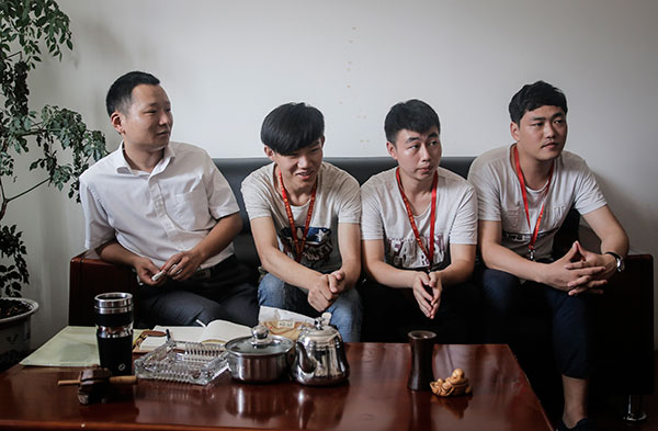 简讯:数字艺术设计师专业学生到九创参观体验学院